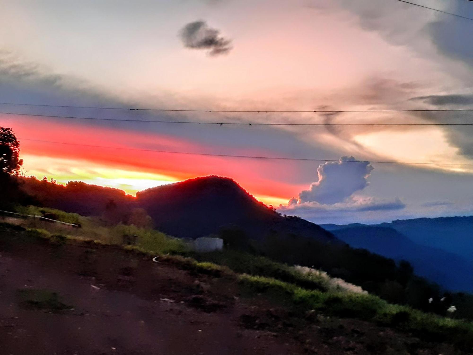 Com Banheira Na Colina